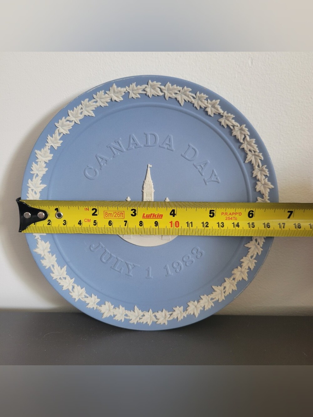 Wedgwood Jasperware Blue and White Canada Day 1983 Signed Limited Edition Plate - Picture 4 of 4